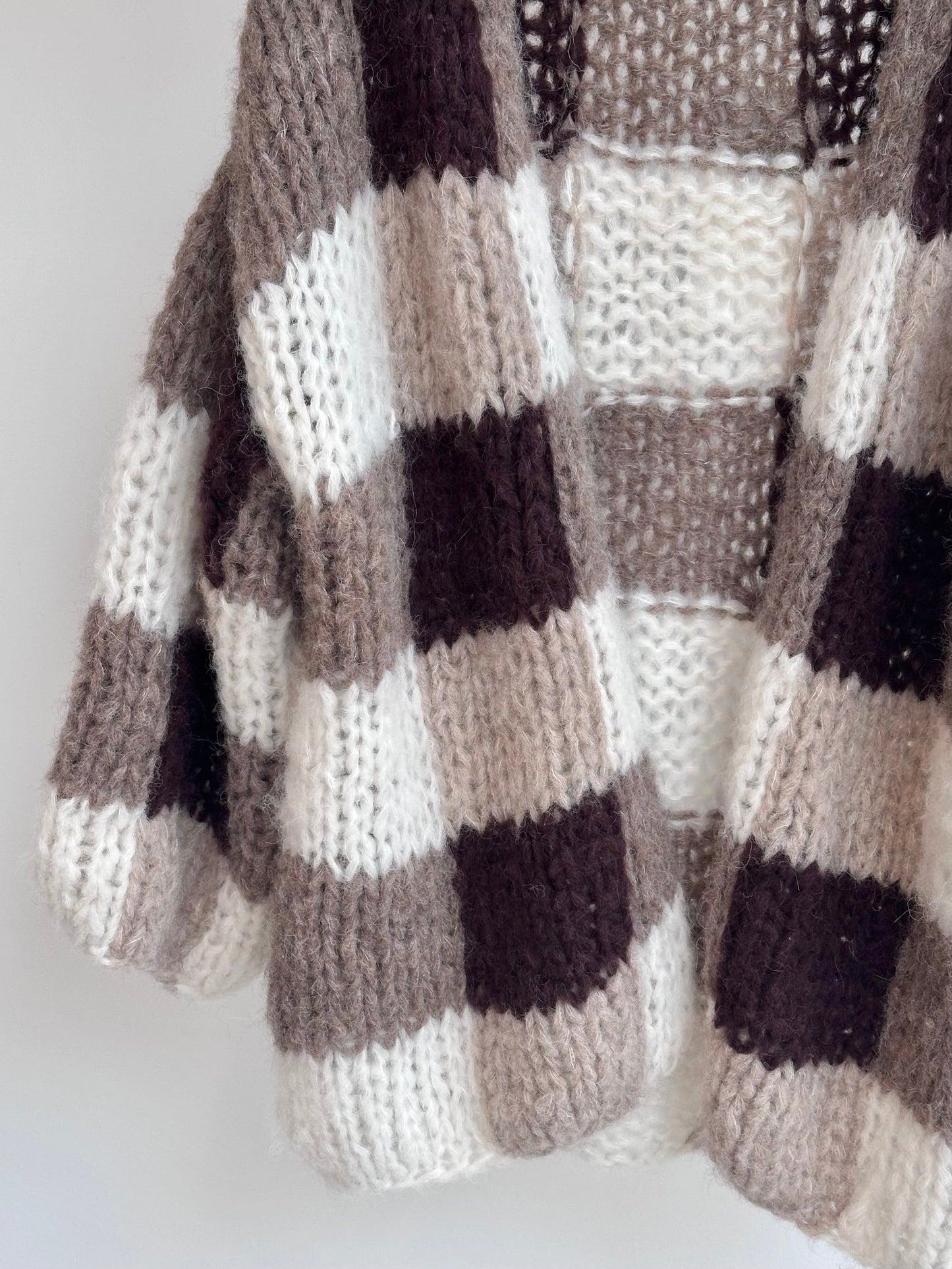Maiami Fleecy Alpaca Checkered Cardigan
