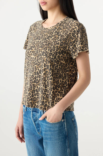 AMO Love Tee
