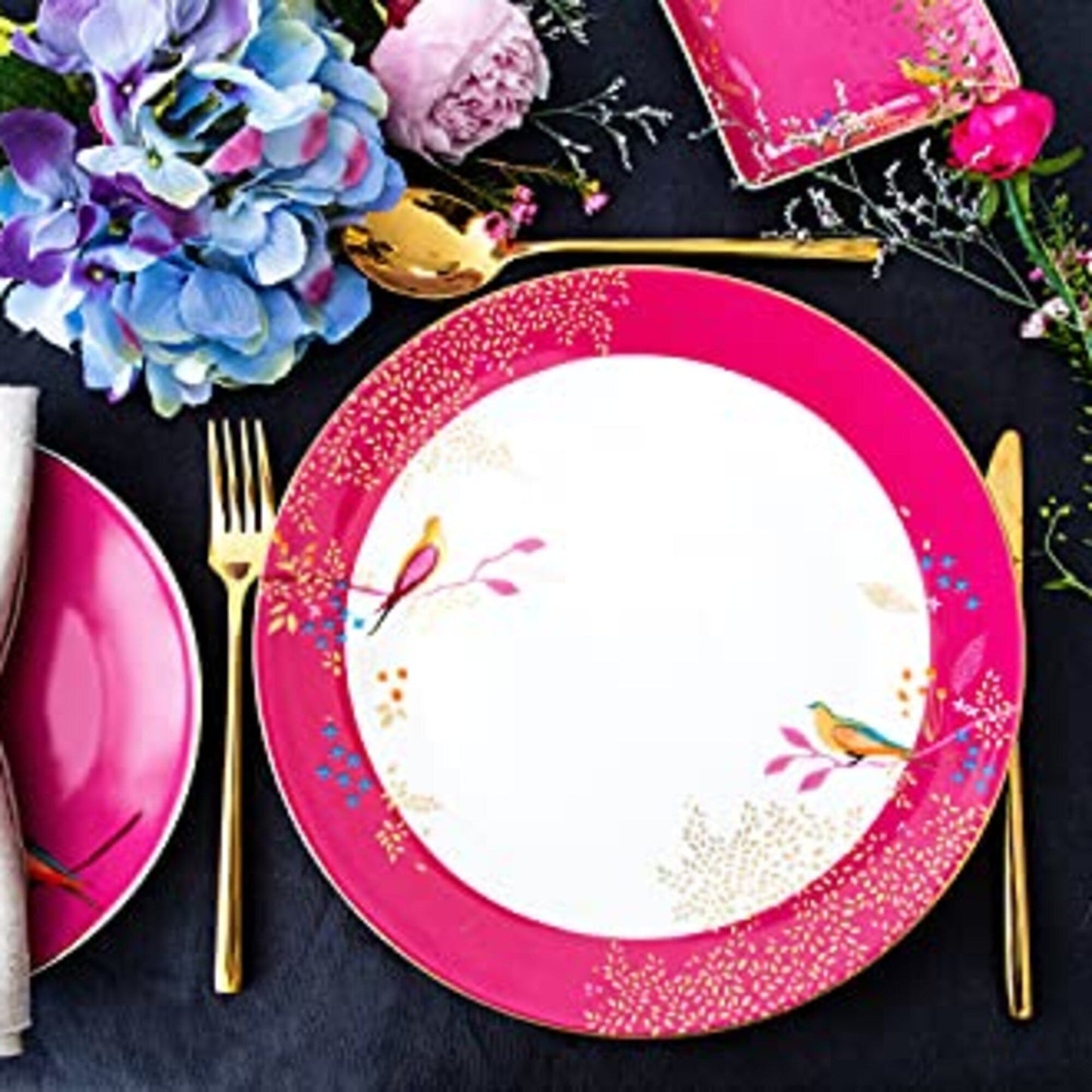 Sara Miller London Chelsea 12 Piece Tableware Set - 11 dinner plates, 8 side plates, 6 bowls