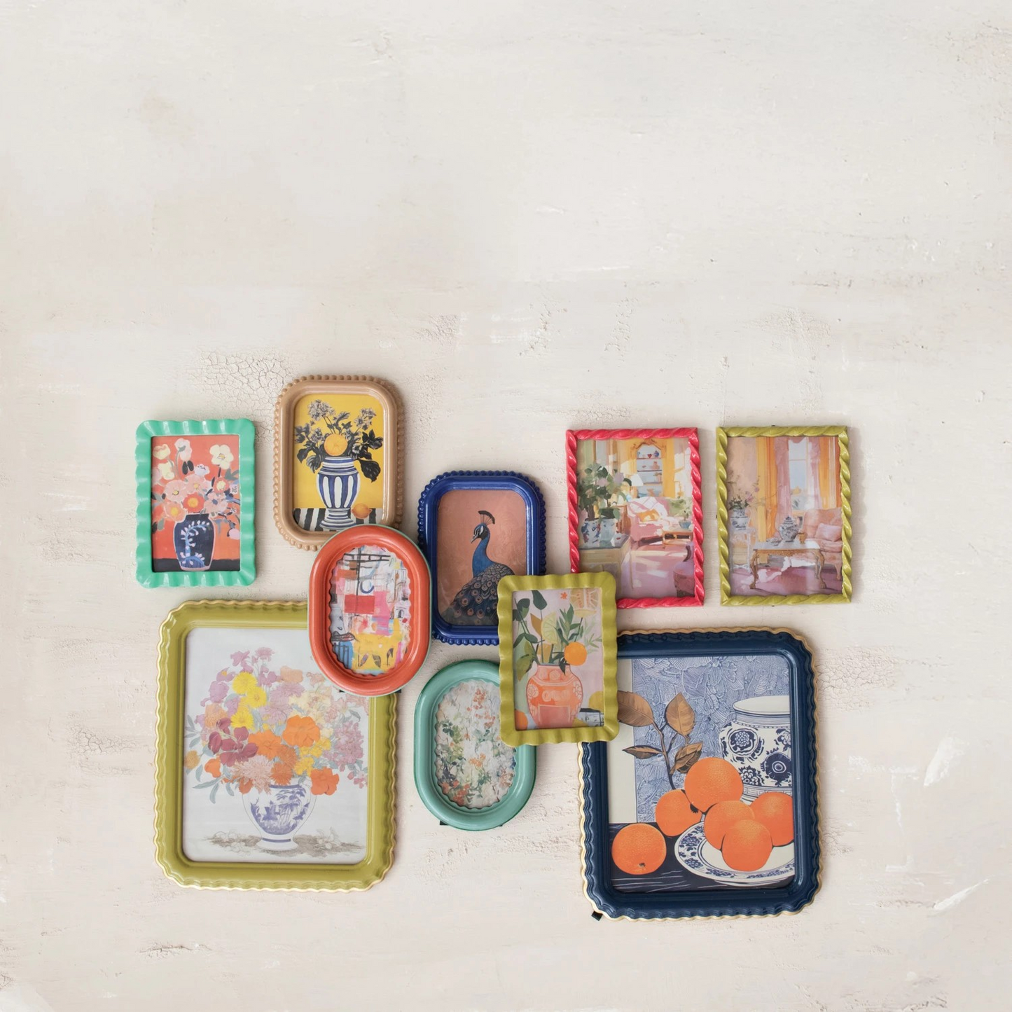 Scalloped Picture Frame