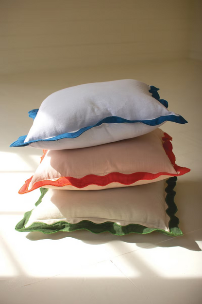 Cotton Pillow with Scalloped Edge