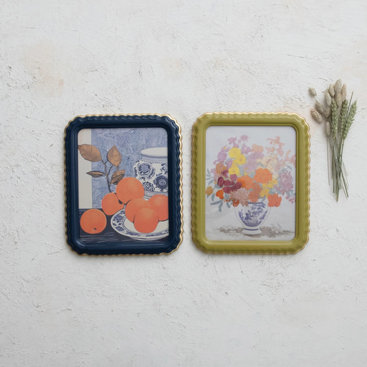 Scalloped Picture Frame